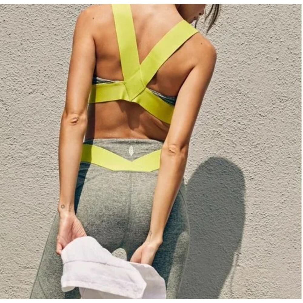 Free People FP Movement Just Breathe Bra Colorblock Heather Olive & Yellow MED - Picture 4 of 6